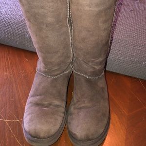 UGG boots. Size 9.
